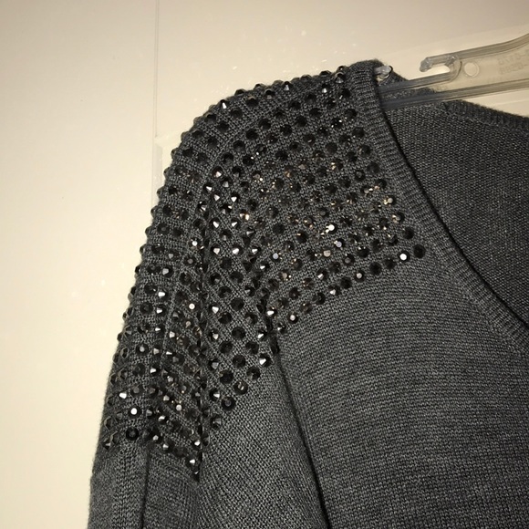 Express gray sweater - Picture 2 of 3